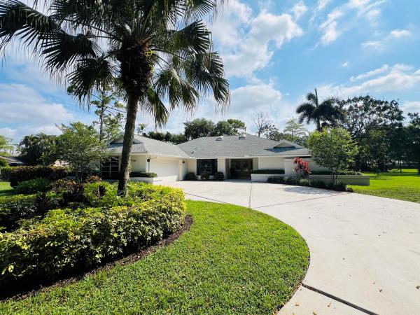 Meadow Wood Of The Landings At Wellington, 15165 Meadow Wood Dr, Wellington, Florida 33414, image 1