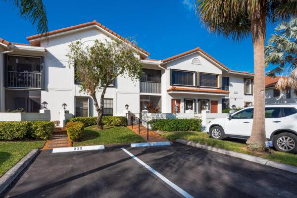 Sun Valley East, 9717 Sills Dr E #103, Boynton Beach, Florida 33437, image 2