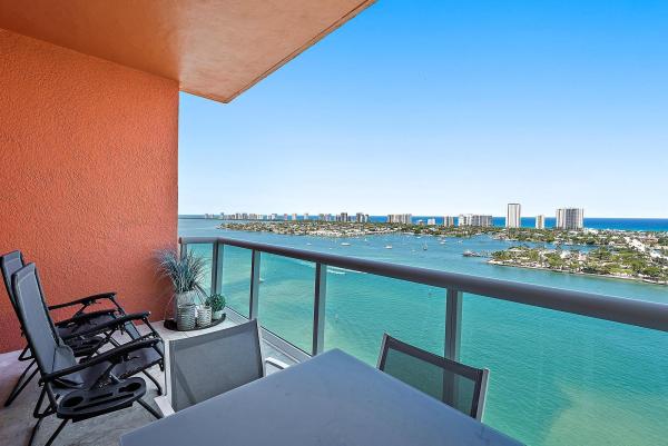 Marina Grande Club & Residences, 2640 Lake Shore Dr #2215, Riviera Beach, Florida 33404, image 1