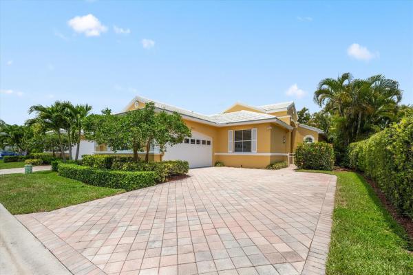 Kensington At Wycliffe, 4362 Kensington Park Way, Lake Worth Beach, Florida 33449, image 1