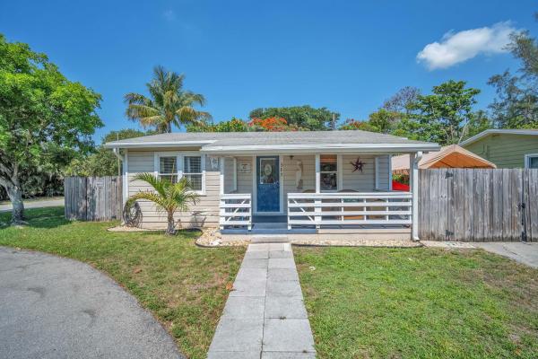 Pine Crest, 501 NE 10th Ave, Pompano Beach, Florida 33060, image 1