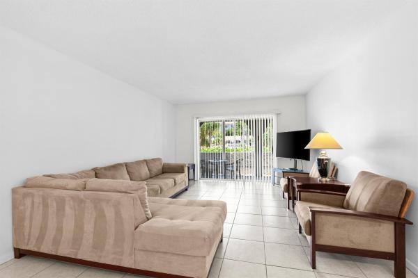 Tierra Del Sol, 250 NE 20th St #1220, Boca Raton, Florida 33431, image 1