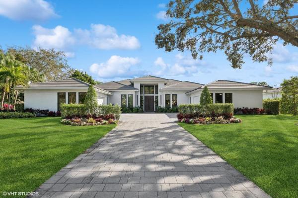 Steeplechase, 8533 N Native Dancer Rd, Palm Beach Gardens, Florida 33418, image 1