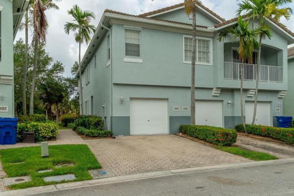 Thousand Oaks, 3185 Laurel Ridge Cir, Riviera Beach, Florida 33404, image 1