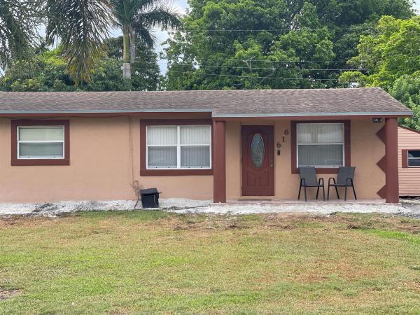 Lake Shore, 616 SW 13th St, Belle Glade, Florida 33430, image 1
