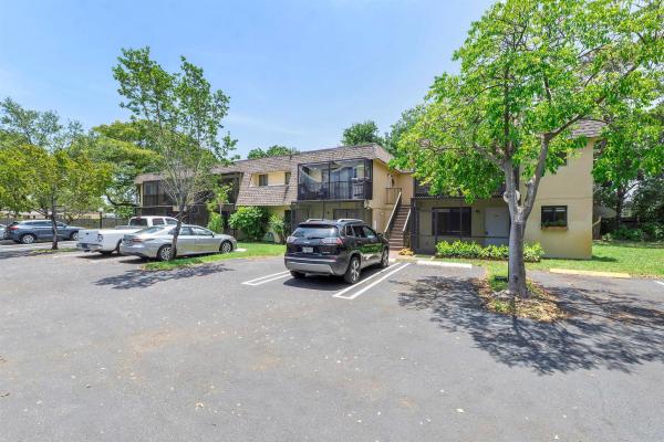 Village Townhouse Pompano Beach, 1325 S Flagler Ave #104, Pompano Beach, Florida 33060, image 1