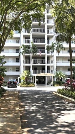Oaks Lane At Palm-Aire, 605 Oaks Dr #503, Pompano Beach, Florida 33069, image 1