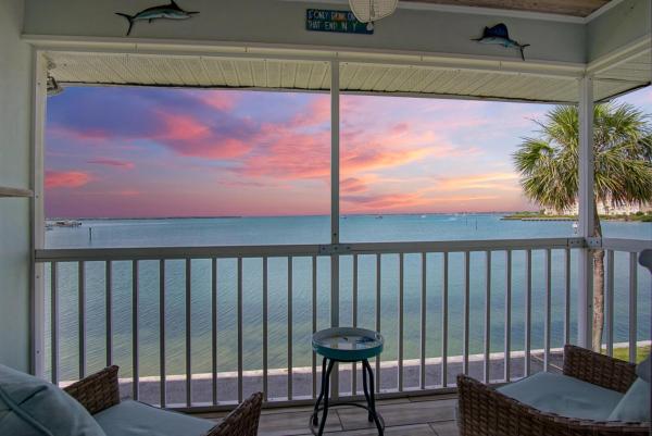 1177 Bayshore Dr #207, Fort Pierce, Florida 34949, image 1