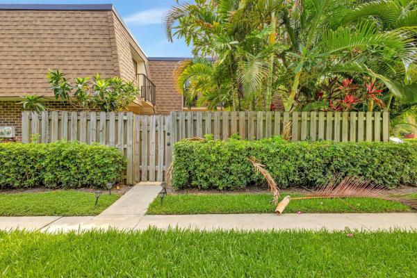 Delray Oaks West, 2950 SW 22nd Cir #4c, Delray Beach, Florida 33445, image 1
