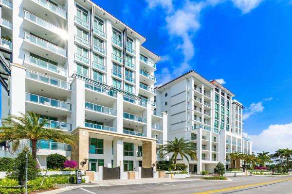 Royal Palm Residences, 495 E Royal Palm Rd #402, Boca Raton, Florida 33432, image 1