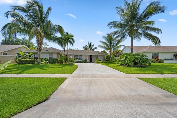 Sugar Pond Manor, 14244 Horseshoe Trce, Wellington, Florida 33414, image 1