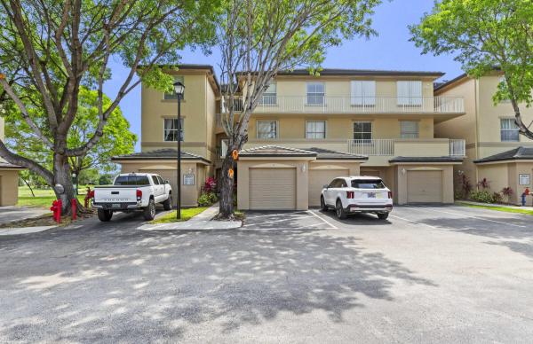 Arissa Place, 2060 Greenview Shores Blvd #318, Wellington, Florida 33414, image 1