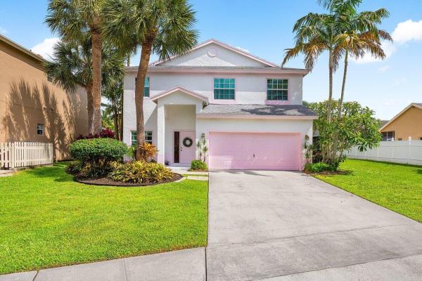 Bay Estates At Rainbow Lakes, 6321 Lansdowne Cir, Boynton Beach, Florida 33472, image 1