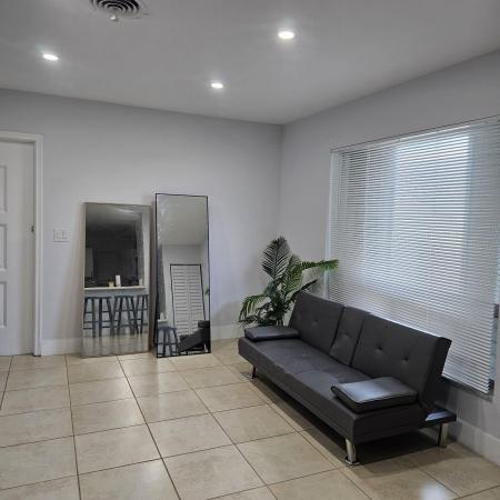 Orangebrook Golf Apartments, 3600 Jackson St #22, Hollywood, Florida 33021, image 2