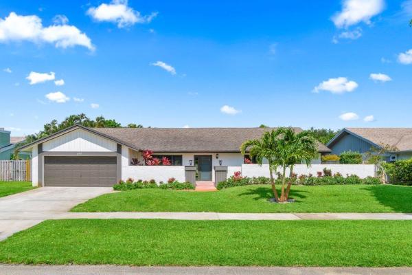 Pheasant Walk, 17725 Briar Patch Trl, Boca Raton, Florida 33487, image 1