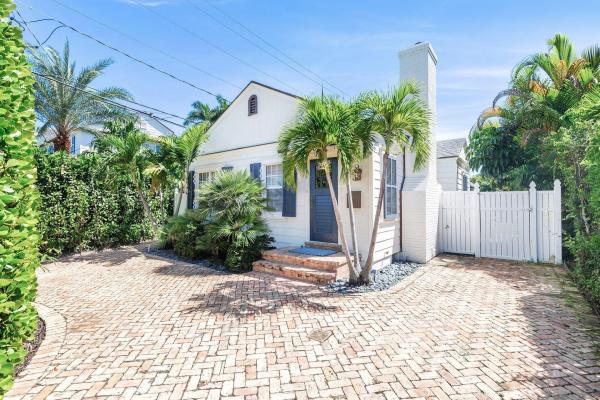 Poinciana Park, 231 Cocoanut Row, Palm Beach, Florida 33480, image 1