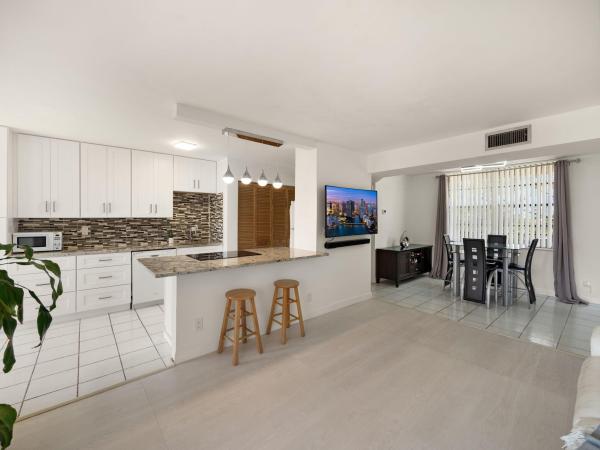 Blue Lake, 3550 Blue Lake Dr #402, Pompano Beach, Florida 33064, image 1