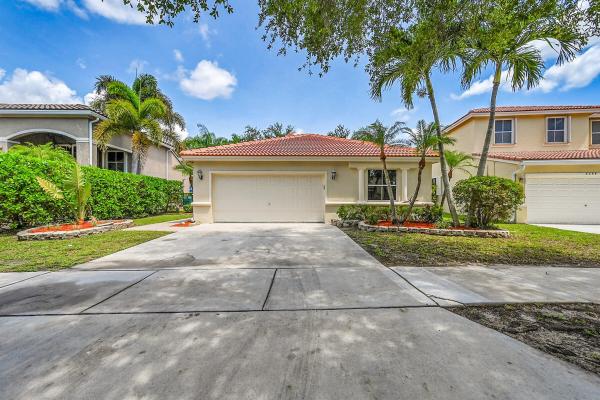 Lake St Croix At Indigo Lakes, 5365 NW 49th St, Coconut Creek, Florida 33073, image 1