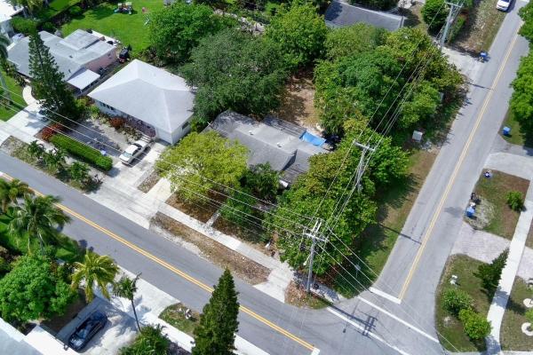 Pine Street Homesites, 714 W Pine St #E, Lantana, Florida 33462, image 1