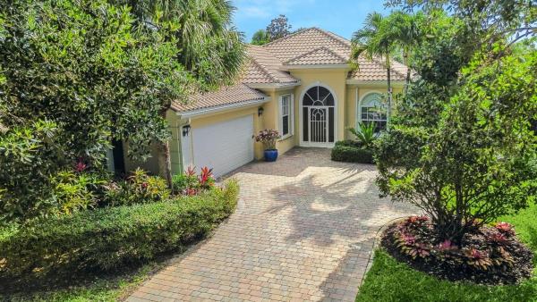 Magnolia Bay, 5129 Magnolia Bay Cir, Palm Beach Gardens, Florida 33418, image 1