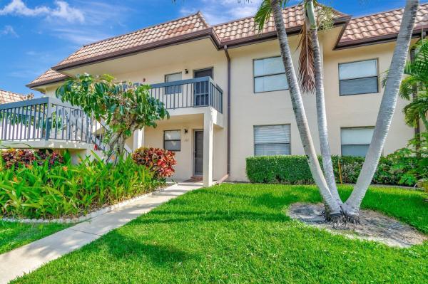 Lucerne Lakes Golf Colony, 7101 Golf Colony Ct #102, Lake Worth Beach, Florida 33467, image 1
