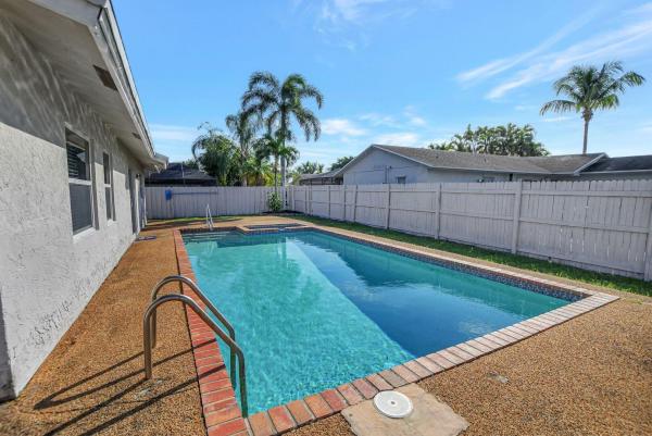Saddlebrook, 9632 Saddlebrook Dr, Boca Raton, Florida 33496, image 1