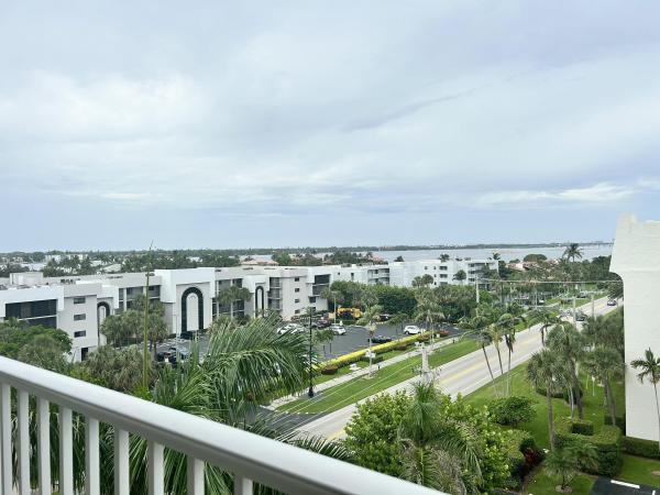 Le Chateau Royal, 3540 S Ocean 712th Blvd #712, South Palm Beach, Florida 33480, image 1