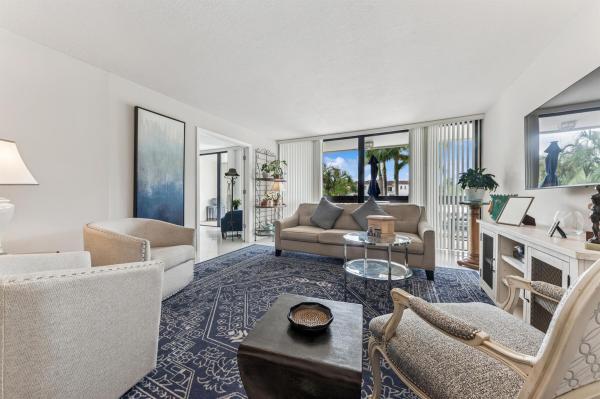Washington Tower, 2000 Presidential Way #205, West Palm Beach, Florida 33401, image 1