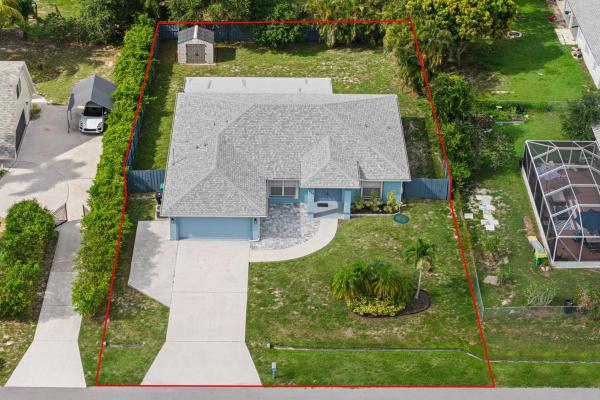 Hidden Oaks, 924 SW Abingdon Ave, Port St. Lucie, Florida 34953, image 1
