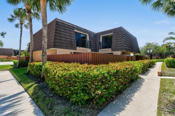 The Lakes At The Bluffs, 1602 16th Ct #48d, Jupiter, Florida 33477, image 1