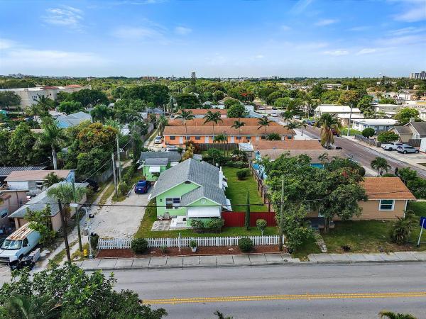 Lake Worth Town, 713 10th Ave, Lake Worth Beach, Florida 33460, image 1