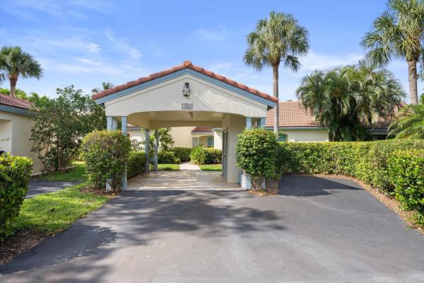 Las Casitas, 2252 Las Casitas Dr, Wellington, Florida 33414, image 1