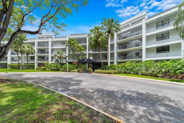 Fairways, 16091 Blatt Blvd #302, Weston, Florida 33326, image 1
