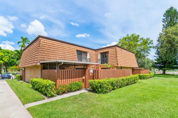 Sherwood Lakes, 2118 21st Ln, Greenacres, Florida 33463, image 1