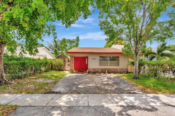Applegreen, 6160 SW 4th St, Margate, Florida 33068, image 1