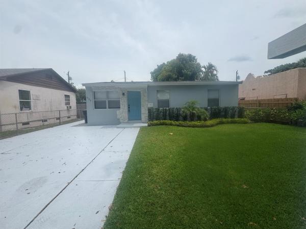 Hillside Park, 721 Nathan Hale Rd, West Palm Beach, Florida 33405, image 1