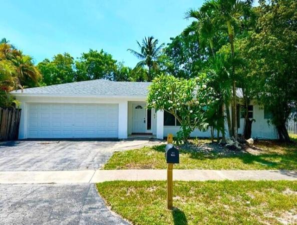 Palmetto Pines, 10452 Dorchester Dr, Boca Raton, Florida 33428, image 1