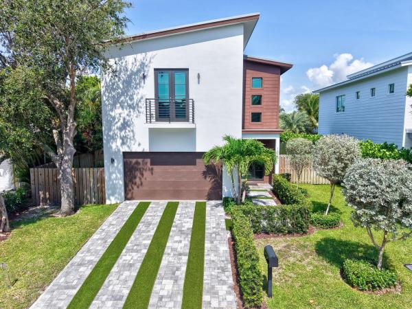 North Lake Worth, 1517 N Lakeside Dr, Lake Worth Beach, Florida 33460, image 1