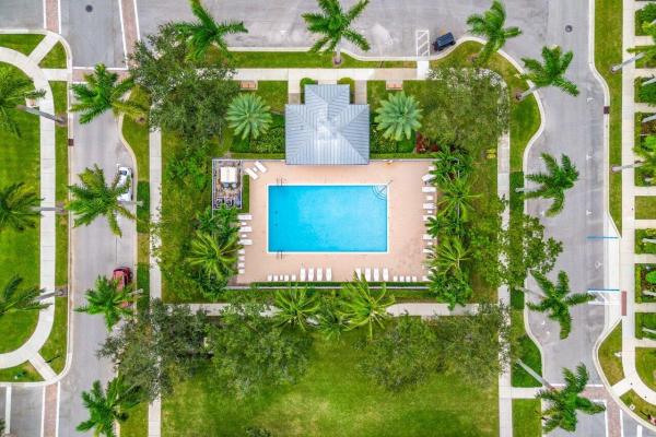 Mallory Creek At Abacoa, 1463 N Jeaga Dr, Jupiter, Florida 33458, image 1