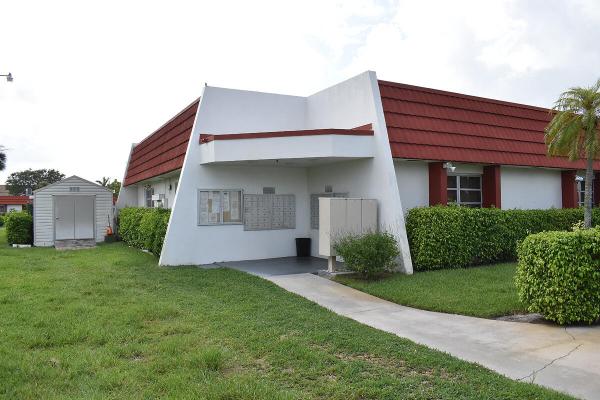 Fernley 4 At Cresthaven Townhomes, 5800 Fernley Dr W #51, West Palm Beach, Florida 33415, image 1