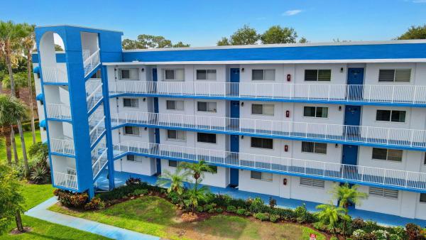 Fairway Club, 4734 Lucerne Lakes Blvd E #304, Lake Worth, Florida 33467, image 2