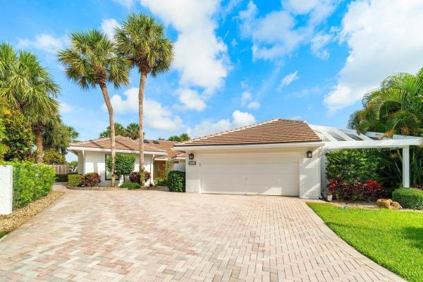 Cypress Point Villas Of Boca West Country Club, 20531 Linksview Dr, Boca Raton, Florida 33434, image 1