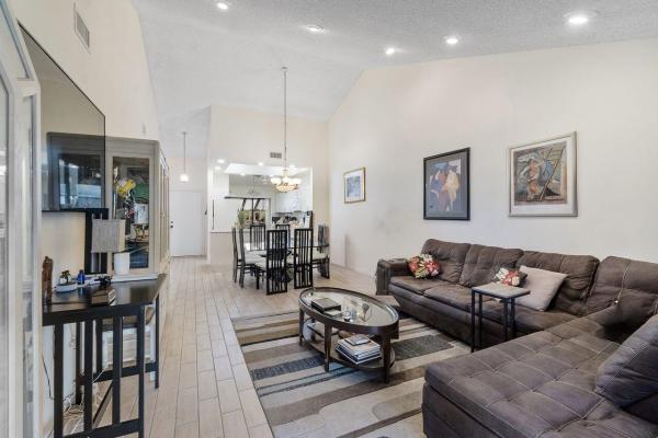The Villas Of Waterberry, 10900 Waterberry Ct, Boca Raton, Florida 33498, image 1