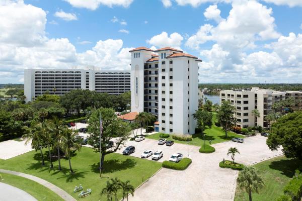 Seamark, 370 Golfview Rd #103, North Palm Beach, Florida 33408, image 1