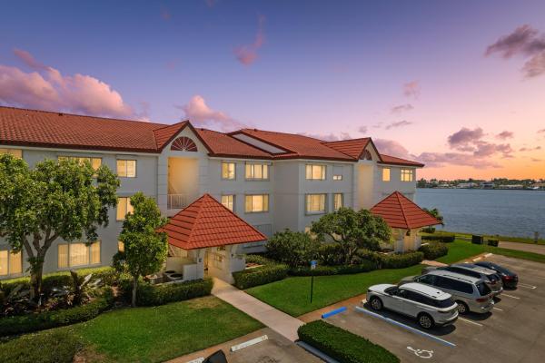 Half Moon Bay, 110 Half Moon Cir #F3, Hypoluxo, Florida 33462, image 1