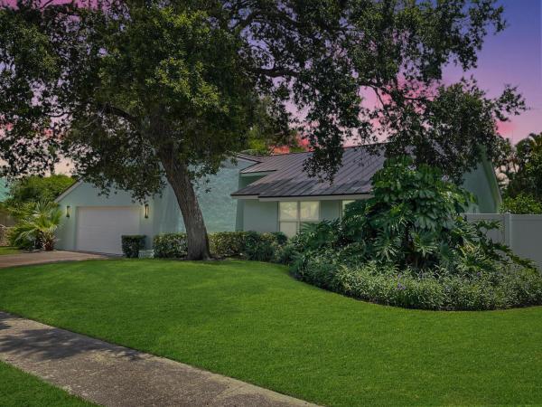Boca Raton Square, 1380 SW 1st St, Boca Raton, Florida 33486, image 1