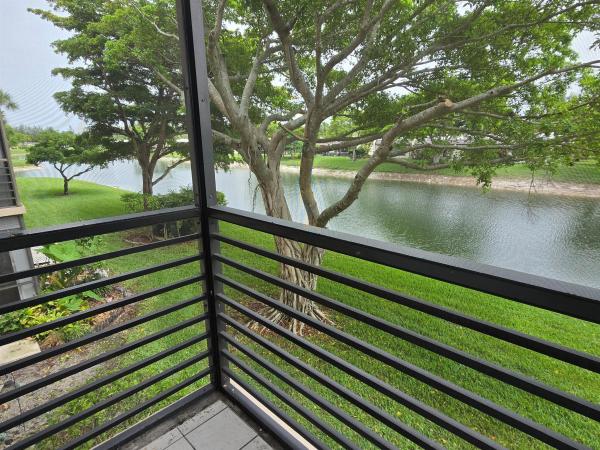 Golden Lakes Village, 150 Lake Nancy Ln #222, West Palm Beach, Florida 33411, image 2
