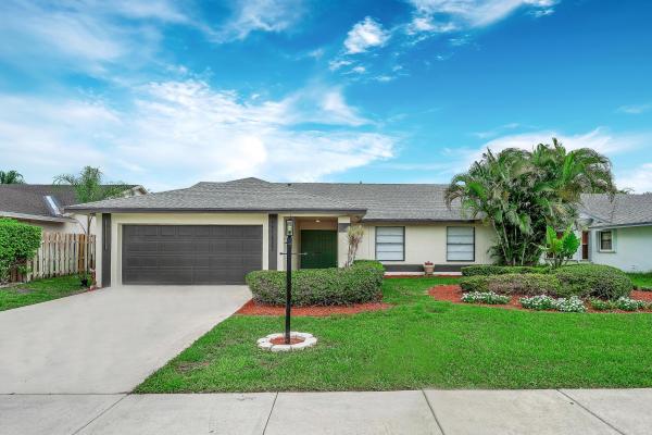 Boca Fontana, 9817 Majorca Pl, Boca Raton, Florida 33434, image 1