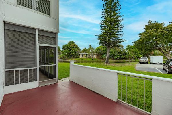 Garnet, 4270 NW 40th St #105, Lauderdale Lakes, Florida 33319, image 2