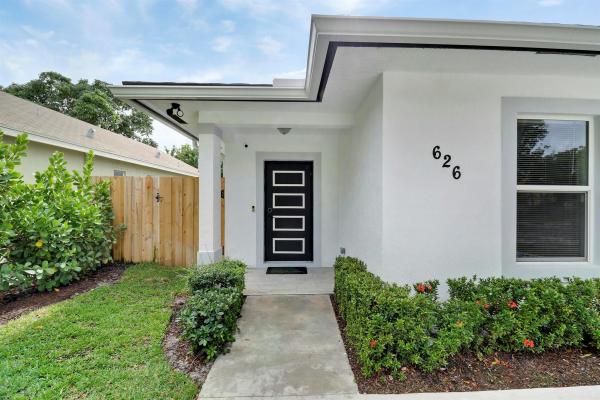 Northwood Pines, 626 33rd St, West Palm Beach, Florida 33407, image 1